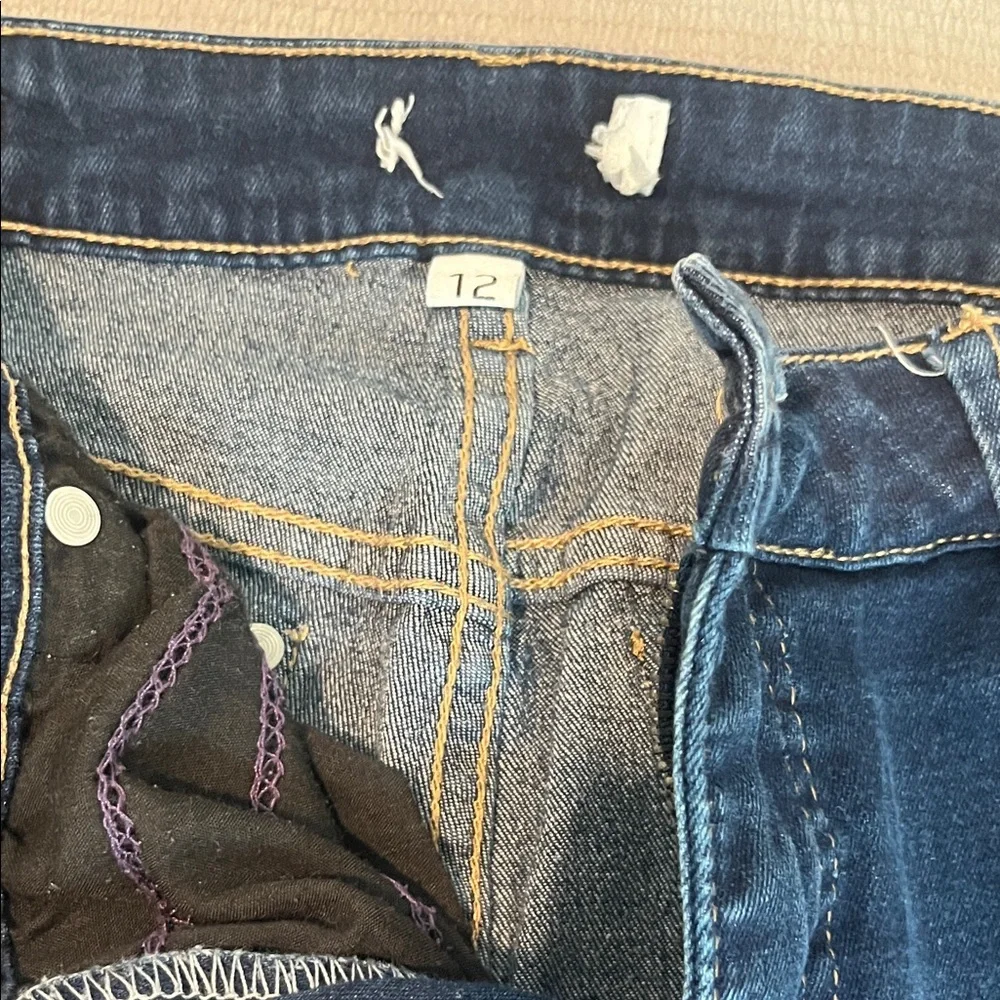 Elegant Dark Blue Skinny Jeans - Picture 3 of 9